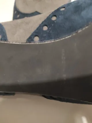 Zapatos de tacón azul y gris talla 38