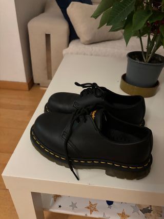 Dr. Martens Talla 38 Zapatos de Seguridad