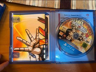 Dragon Ball Xenoverse PS4 con póster