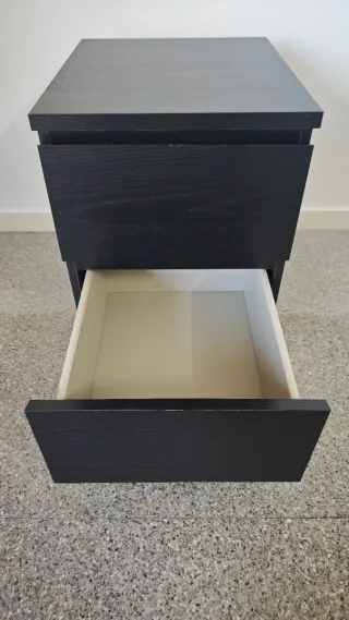 Mesita de noche Ikea MALM