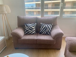 Sofá 5 plazas ante marrón comodo y abullinado