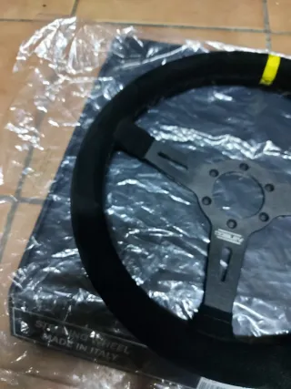 Volante deportivo coche