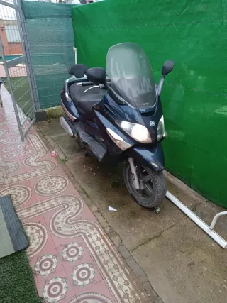 Piaggio x8