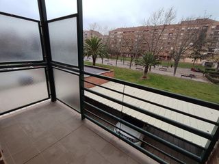 Piso en alquiler en Cascajos - Piqueras en Logroño