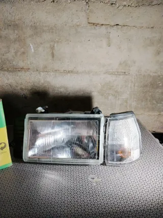 Faro delantero izquierdo con piloto inter Fiat tip