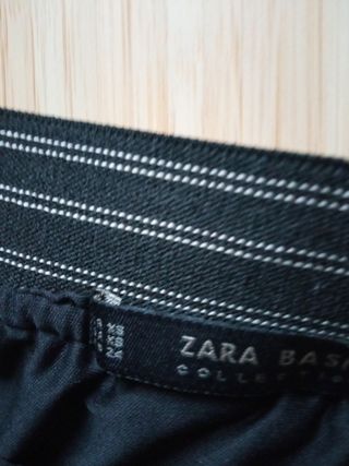 Falda midi plisada lunares