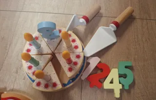 Juguetes de madera: tarta, pizza y frutas