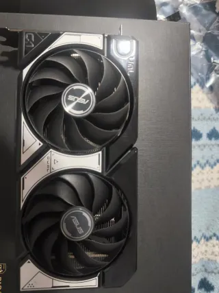 Tarjeta Gráfica ASUS Dual GeForce RTX 5060 OC Edit