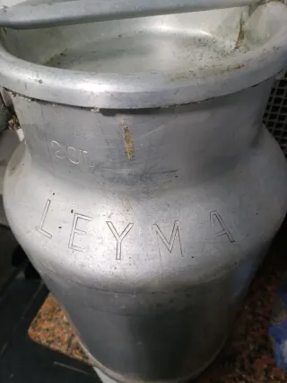 Lechera antigua Leyma