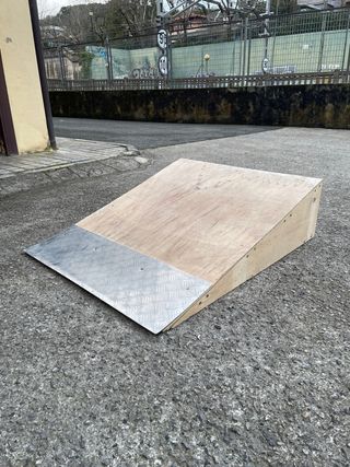 Kicker/Rampa madera para skate/BMX