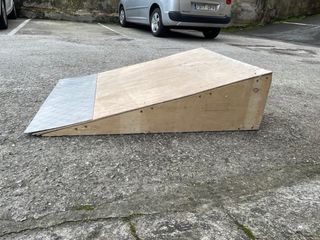 Kicker/Rampa madera para skate/BMX