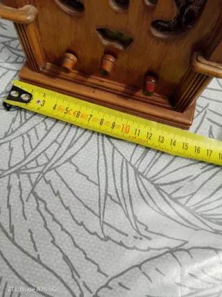 Radio de madera estilo antiguo