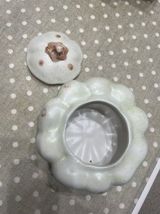 Calabaza de cerámica decorativa