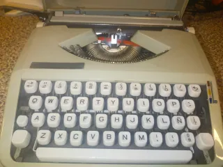 Máquina de escribir antigua