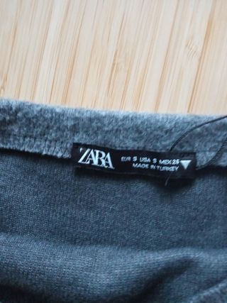 Falda midi Zara gris