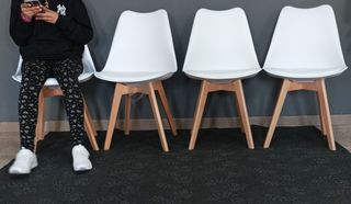 Pack (4) Sillas Skill, Blanca. Cómodas. ¡OFERTA!