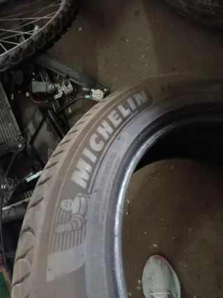 2 Neumáticos Michelin 215/55 R17 94W