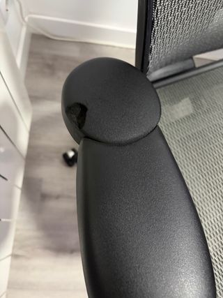 Silla de oficina ergonómica negra