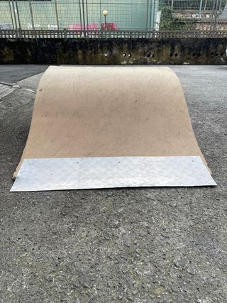 Rampa de madera para skate/BMX