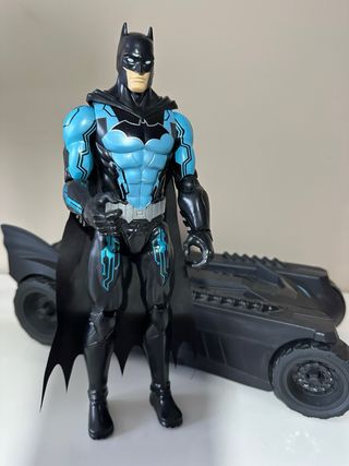 Batman y Batmóvil