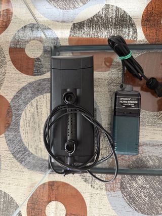 Se venden 2 Acuarius y accesorios