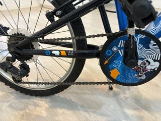 Bicicleta infantil azul