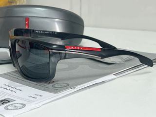 Gafas de sol Prada Negras