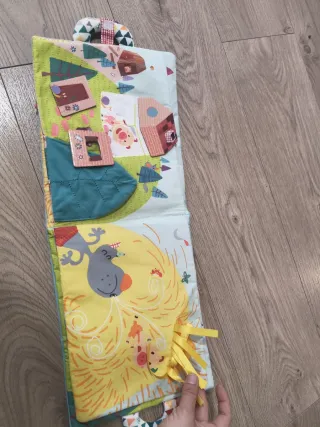 Cuento de tela Lilliputiens. Los 3 cerditos.