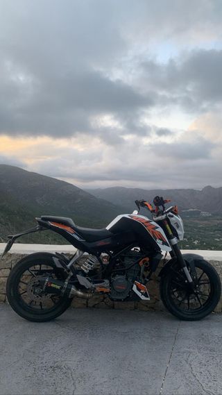 KTM Duke 125 2016
