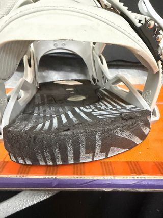 Fijaciones Snowboard Burton Cartel EST