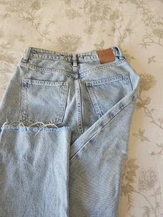 Pantalón vaquero recto Zara