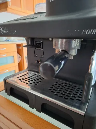 Máquina de Café Ariete Noir