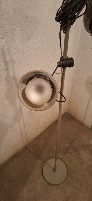 LAMPARA PIE