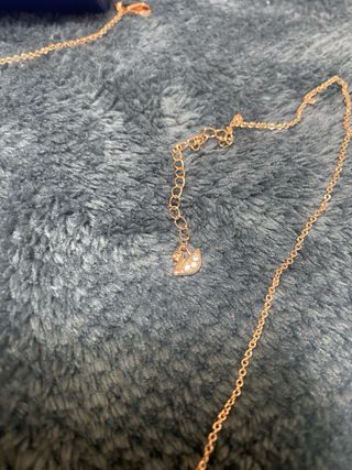 Collar Cisne Swarovski Rosa Dorado