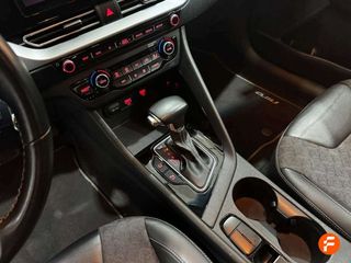 Kia Niro 1.6 GDi HEV 104kW (141CV) Drive