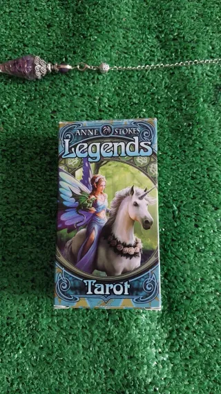 Lote de Tarot y Péndulo
