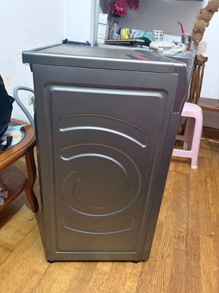 Lavadora TCL 8 kg Nueva con pequeño detalle negoci