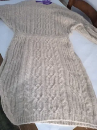 Vestido de punto trenzado beige