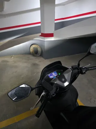 Honda PCX 125cc Scooter