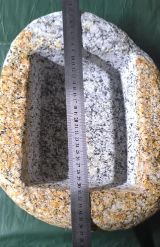 Pia artesanal de piedra