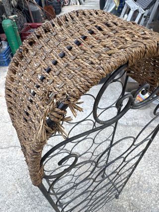 Botellero grande de metal