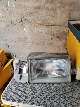 Faro Izquierdo Alfa Romeo Arna