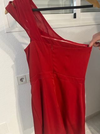 Vestido rojo asimétrico