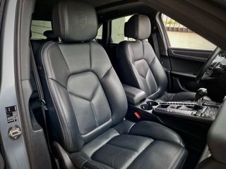 Porsche Macan .