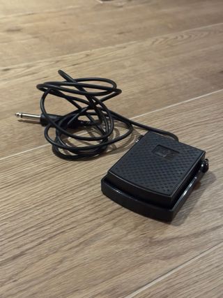 Piano Yamaha P-145 B como nuevo.