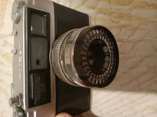 Cámara Yashica EE analógica