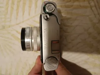 Cámara Yashica EE analógica