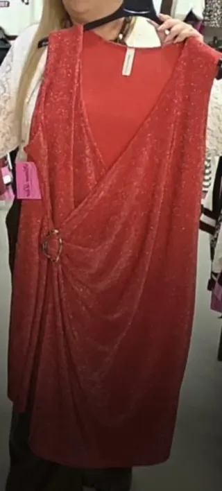 Vestido rojo sin estrenar talla grande