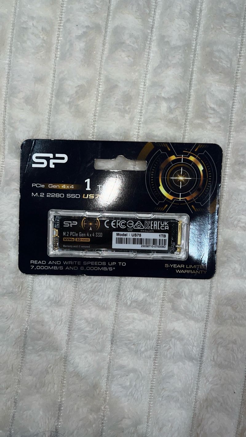 SSD M.2 NVMe 1TB PCIe Gen4 US75