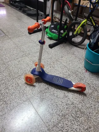 Patinete infantil 3 ruedas naranja/azul